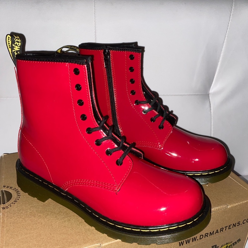 Brand New Dr.Martens boots - Picture 2 of 4
